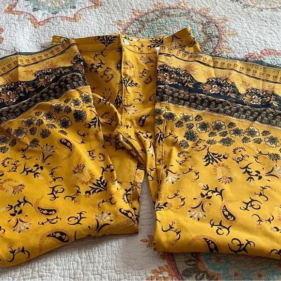 NWT Free People Vintage:The Originals Floral Printed Super Flare Pants 27 - Picture 3 of 8